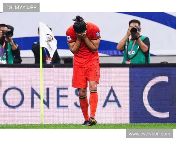 国足热身赛惊险逆转东亚劲旅全队状态回暖为世预赛注入强心剂