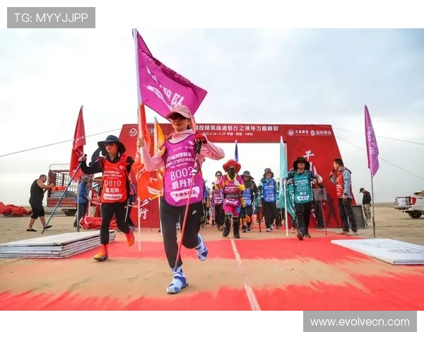成都街舞队在马拉松大满贯中的团队协作表现精彩纷呈引发热议