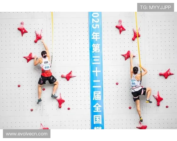 成都飞盘队在世界攀岩锦标赛中以87分稳居积分榜首位