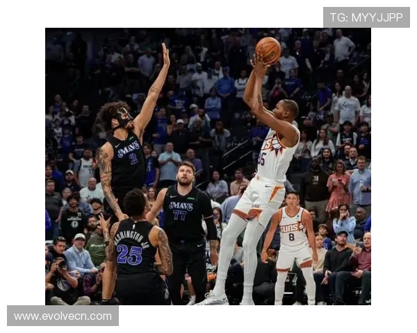 东契奇狂砍73分刷新现役得分纪录独行侠强势终结太阳11连胜之旅