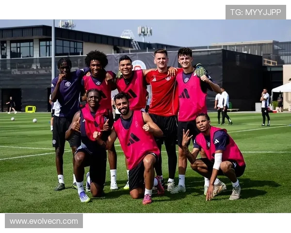 从1999到2008曼联的辉煌历程与战术演变分析