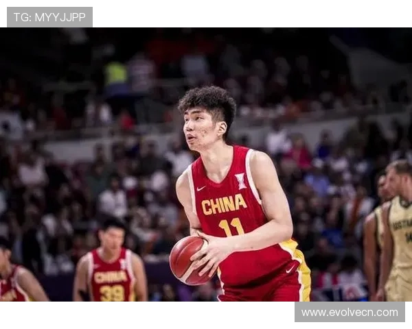 余嘉豪的成长之路:从少年篮球梦到职业生涯的辉煌转折 余嘉豪的成长之路:从少年篮球梦到职业生涯的辉煌转折